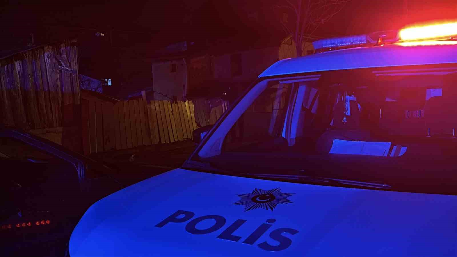 Bakım yaptığı silahının ateş alması sonucu ağır yaralandı
