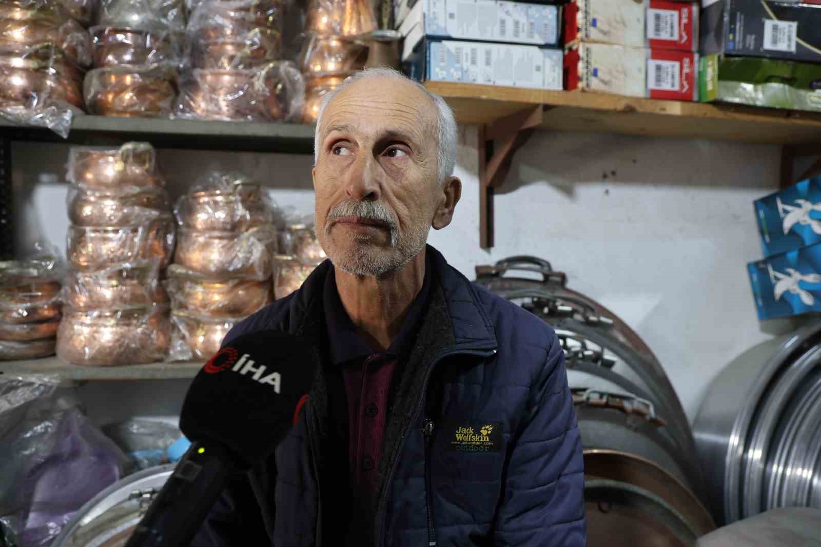 Bakırcılar Çarşısı’nda zamana direnen son ustalar
