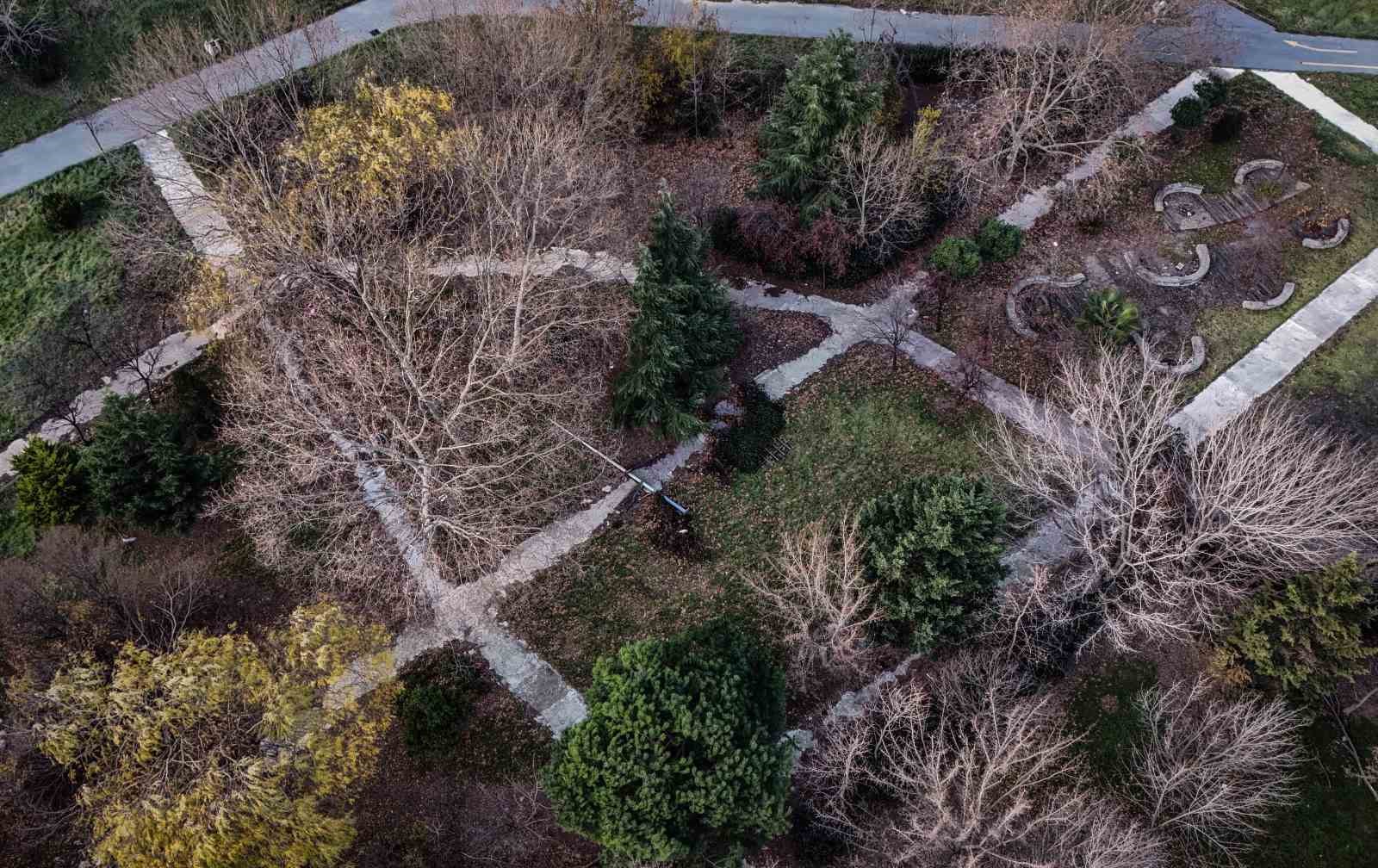 Bakırköy Botanik Park bakımsızlığa mahkum edildi

