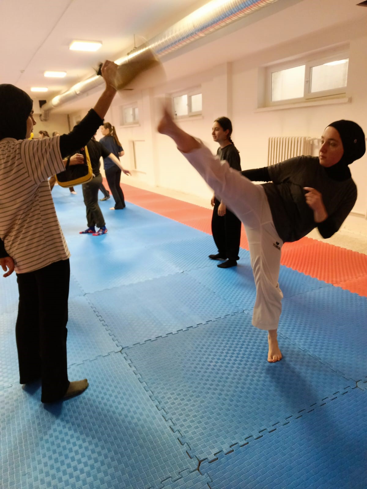 Bala Hatun Yurdu’nda taekwondo eğitimleri sürüyor

