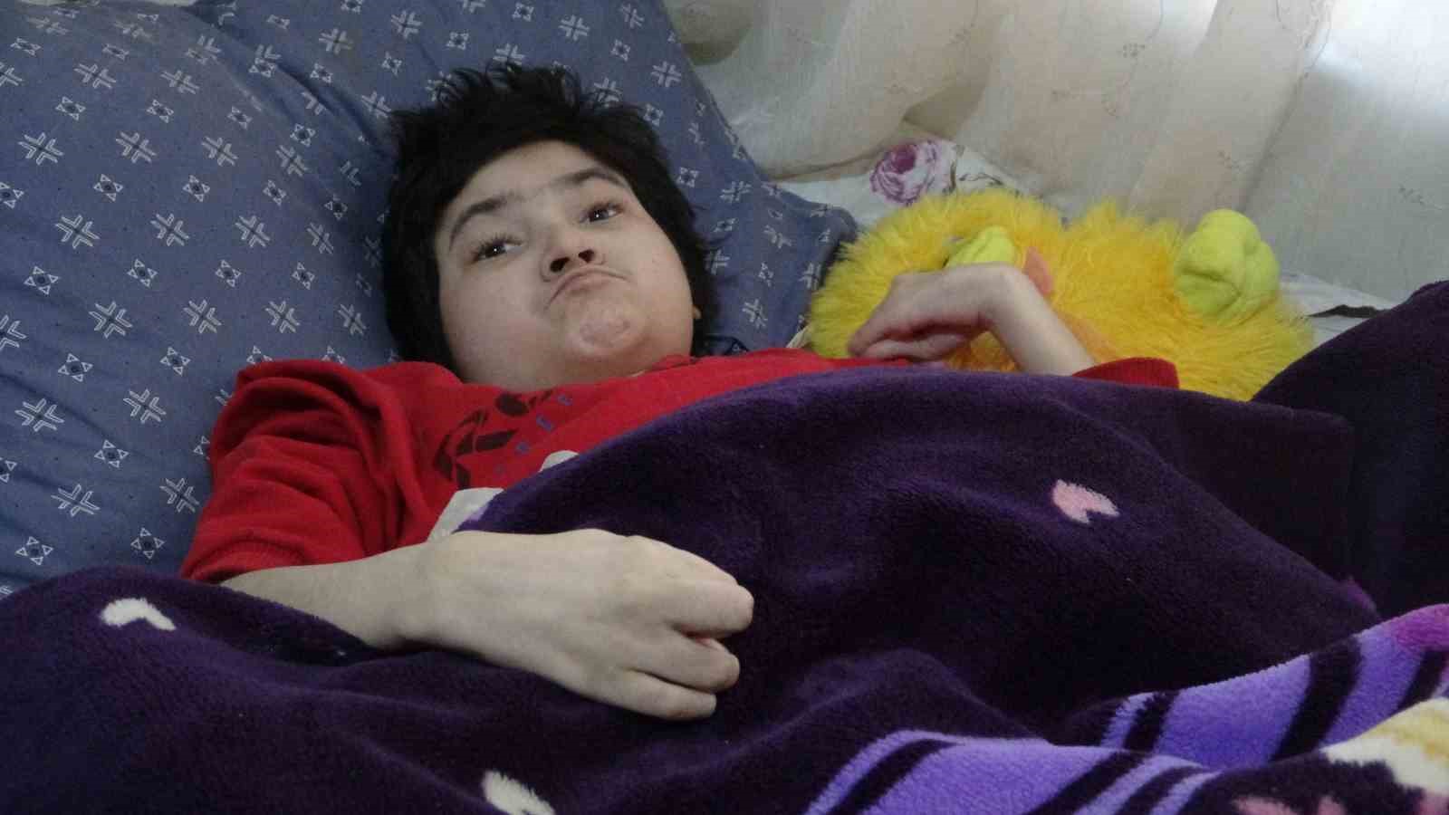 Baldızının vasiyetine 10 yıldır ’evlat’ gibi bakıyor: ’Yaşamaz’ dediler, canları oldu
