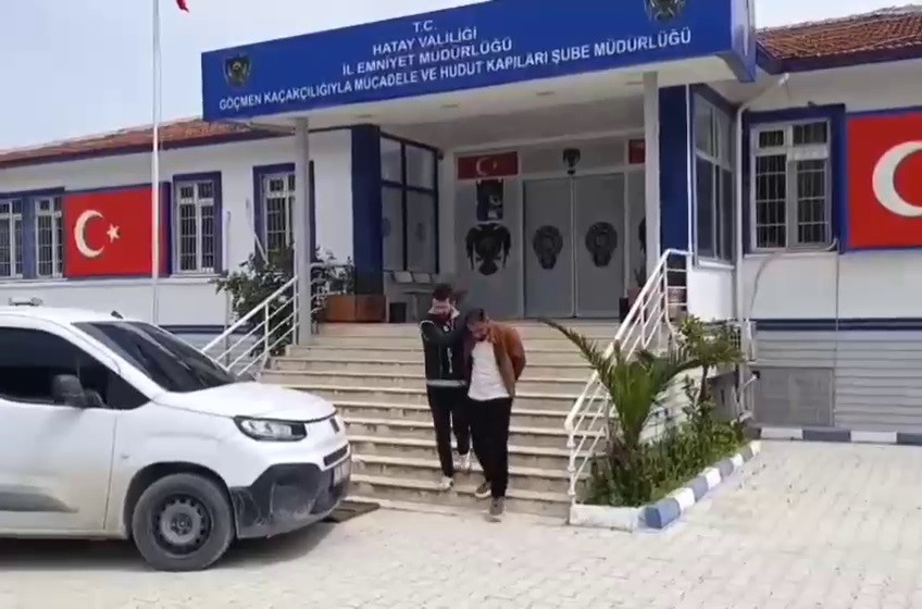 Balık istifi gibi kaçak göçmen taşıyan organizatöre 181 bin TL trafik cezası
