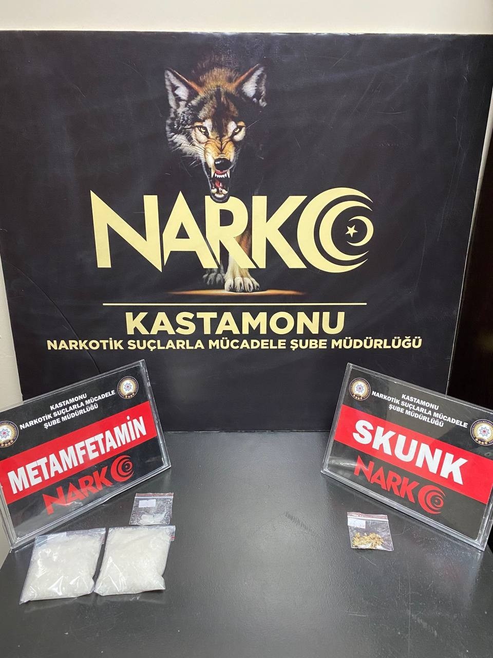 Balıkçı malzemesi taşınan araçta uyuşturucuyla yakalanan sanıklara ceza yağdı
