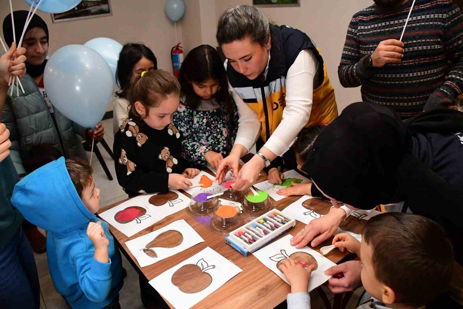Balıkesir Büyükşehir’den Çölyak hastalarına glütensiz iftar
Balıkesir Büyükşehir’den Çölyak hastalarına glütensiz iftar