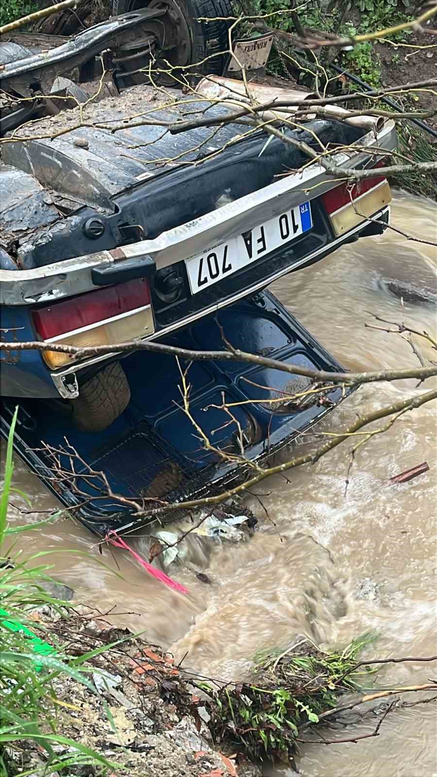 Balıkesir’de derede erkek cesedi bulundu

