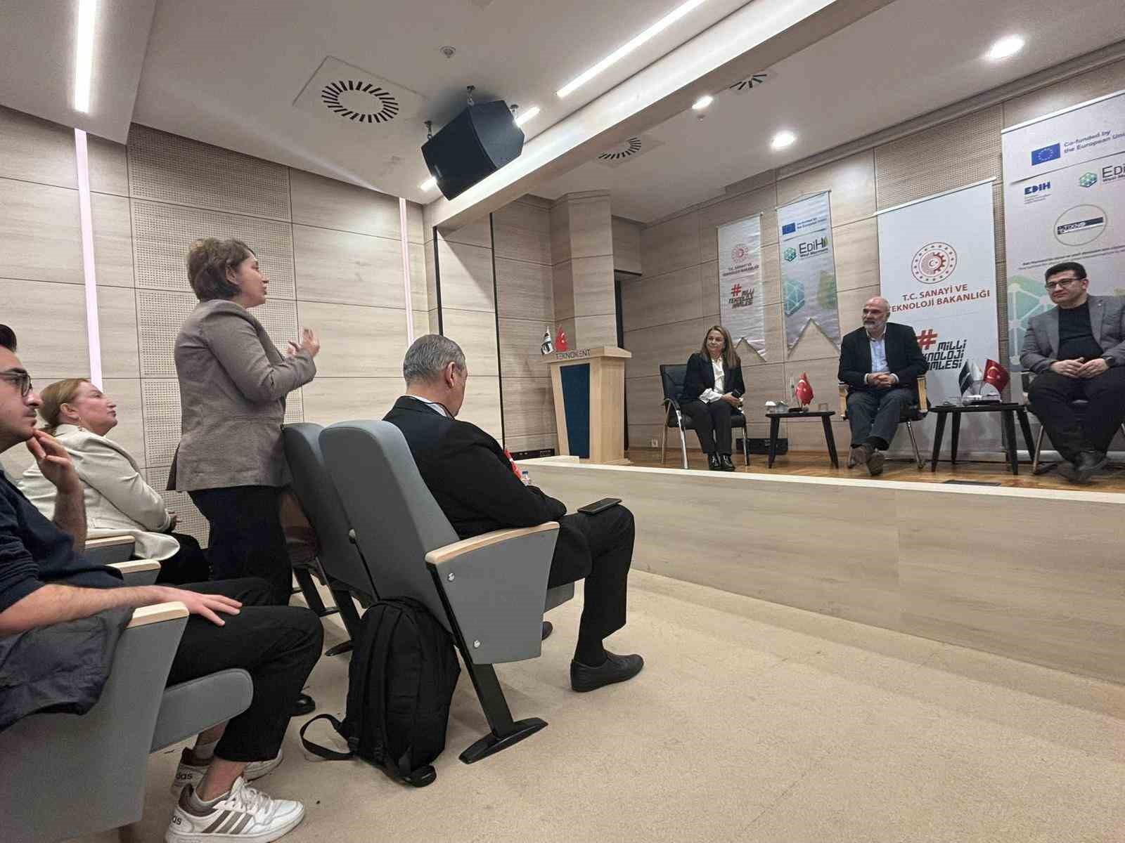 Balıkesir’de: "Girişimciler global sahneye hazırlanıyor"
