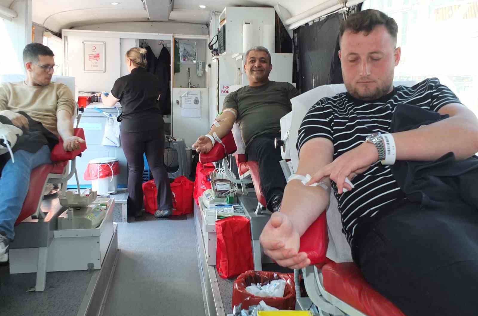 Balıkesir’de kan bağışına ilgi arttı
