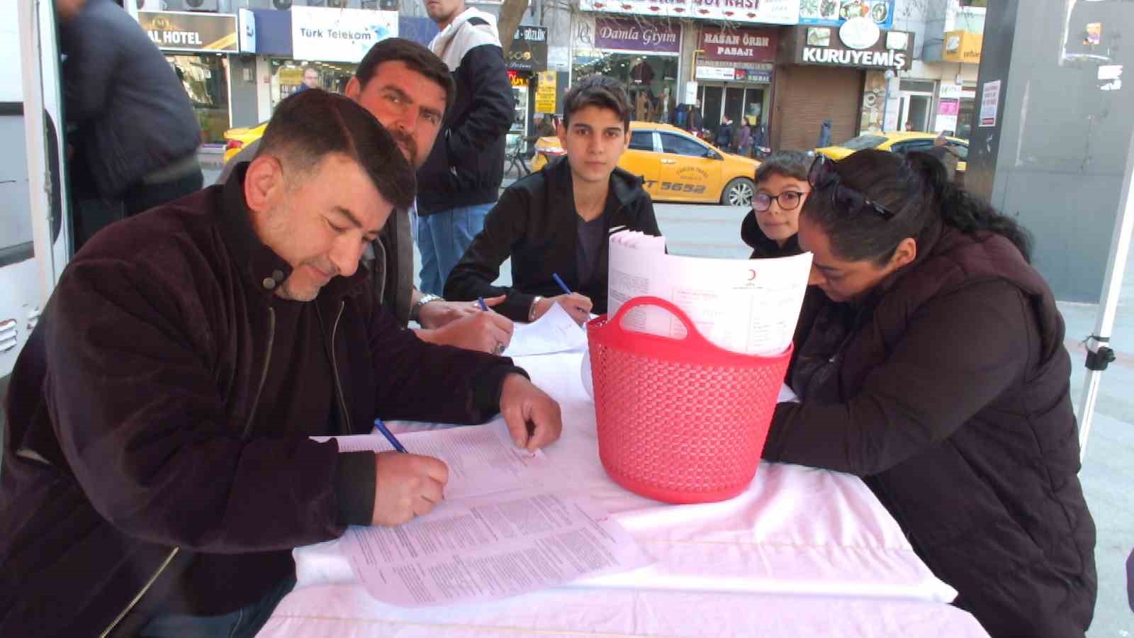 Balıkesir’de kan bağışına ilgi arttı
