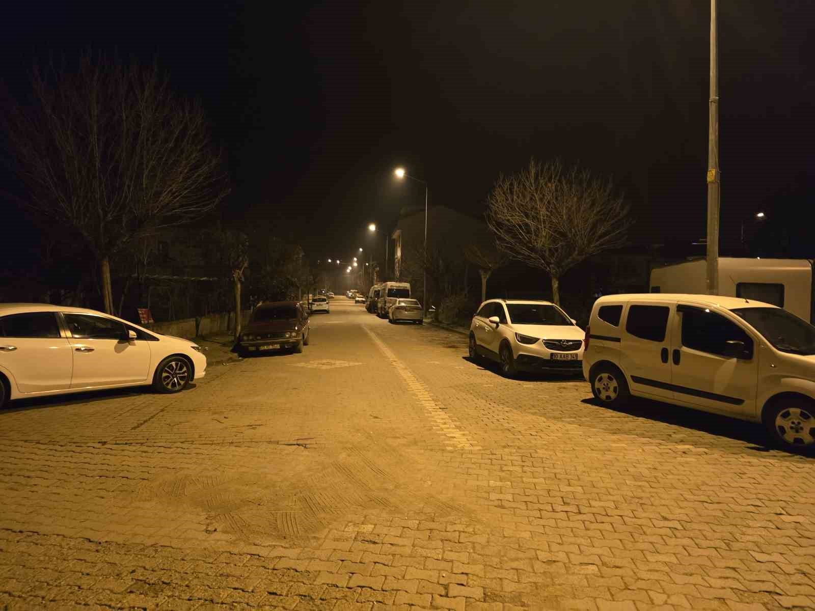 Balıkesir’de peş peşe depremler
