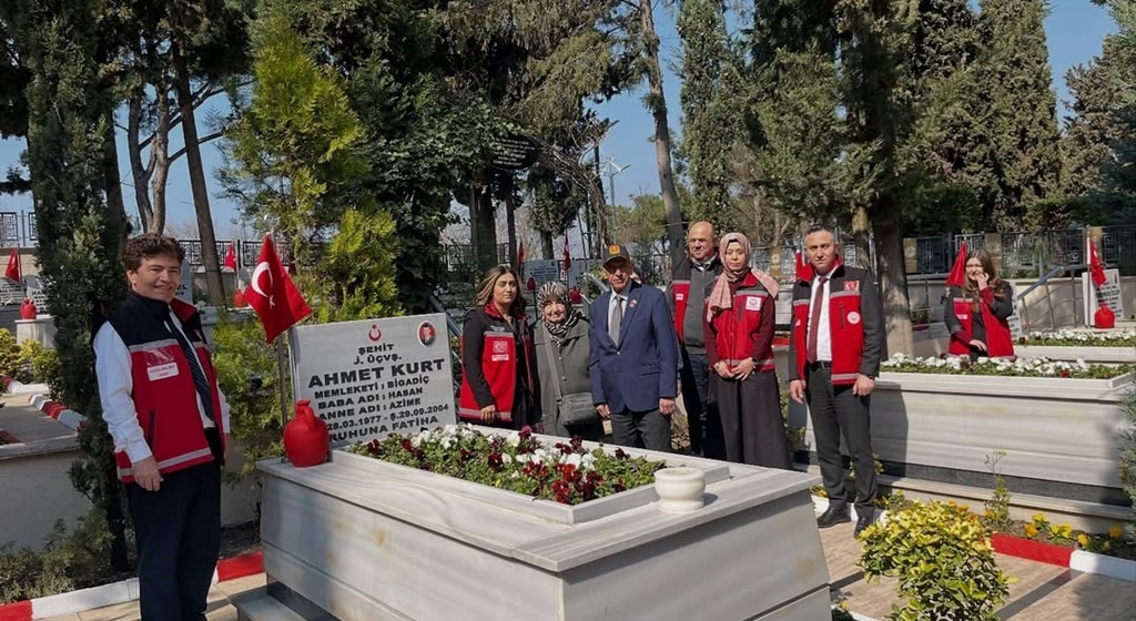 Balıkesir’de Ramazan ayında şehitlere vefa ziyareti
