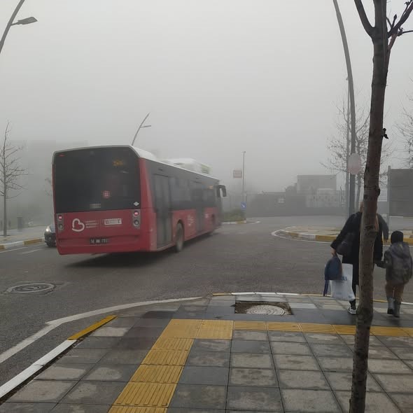 Balıkesir’de sis etkili oluyor
