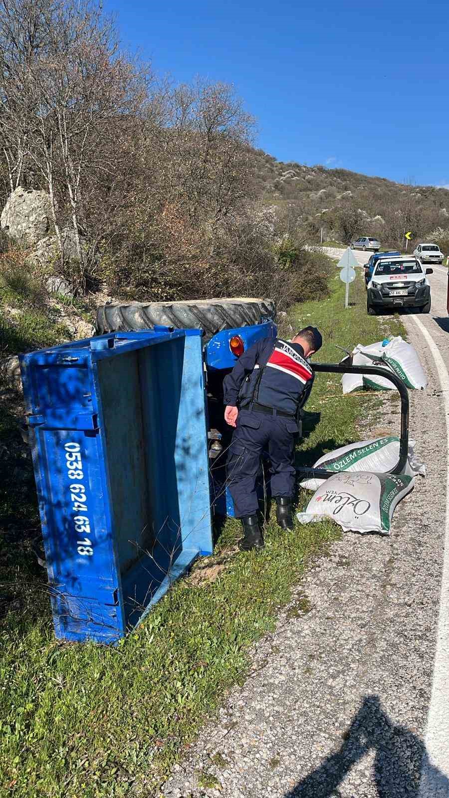 Balıkesir’de traktör devrildi: 1 ölü
