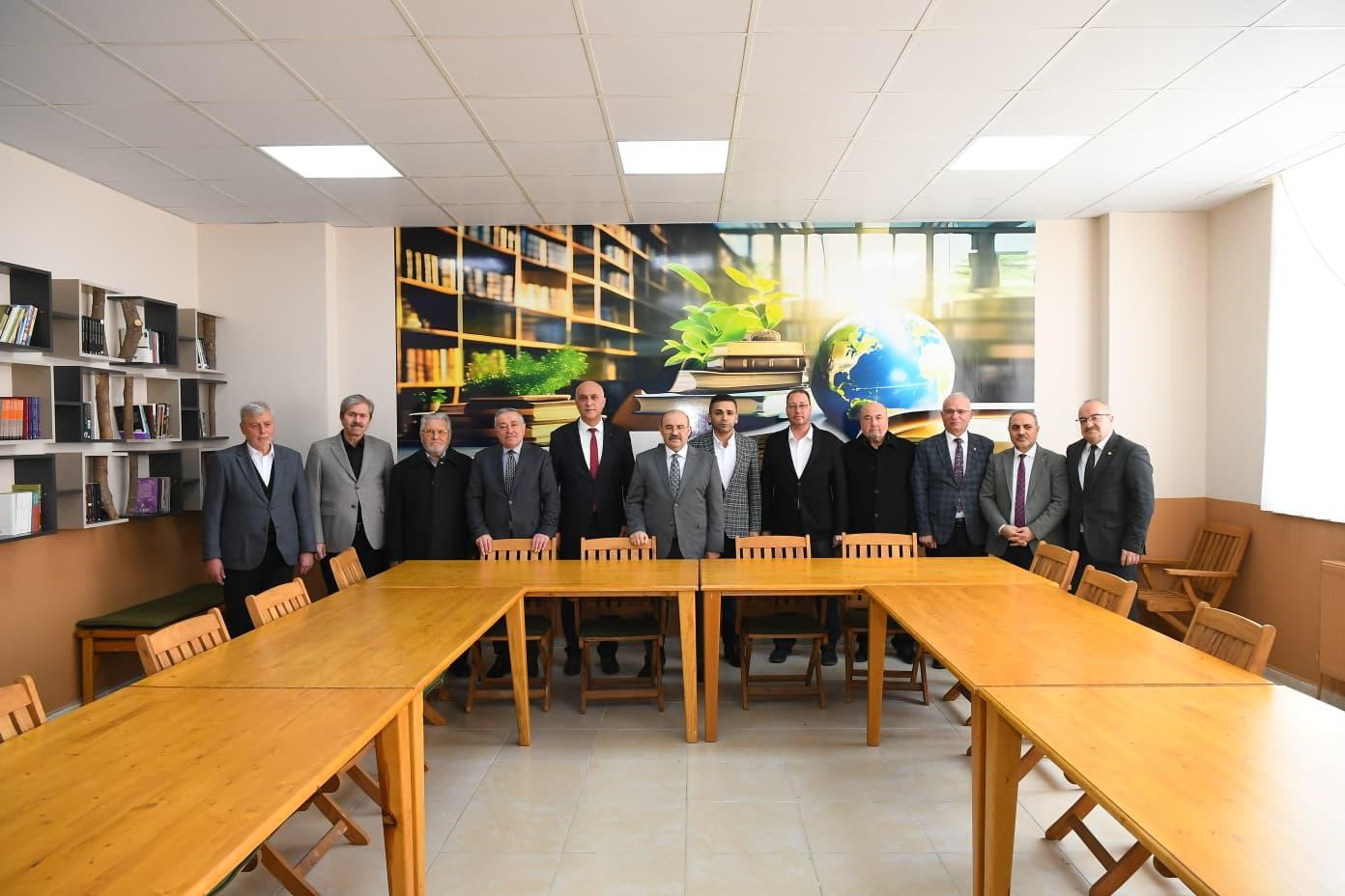 Balıkesir’de ’Zarafet’ ve ’Edebiyat’ atölyeleri hizmete girdi
