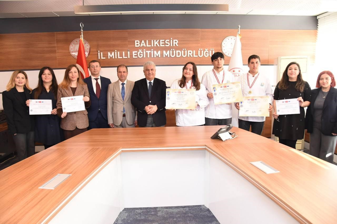 Balıkesirli öğrencilerden Uluslararası GastroErasmus’ta madalya yağmuru

