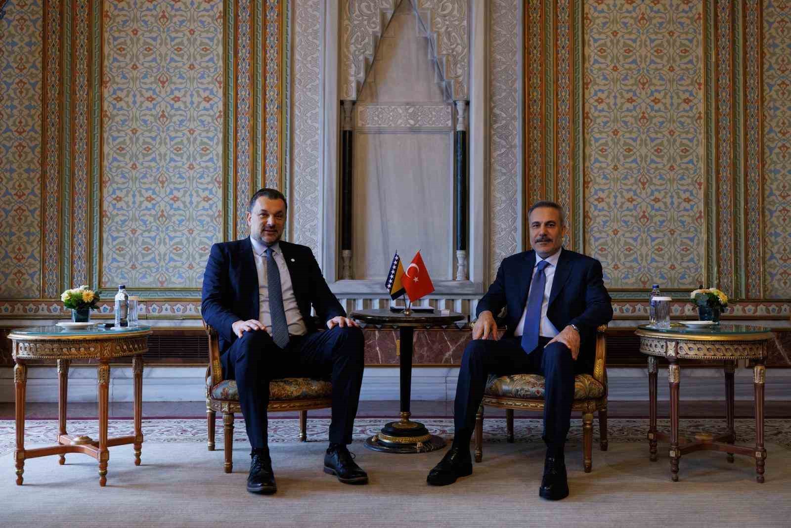 Balkan Barış Platformu’nun ikinci toplantısı İstanbul’da başladı
Balkan Barış Platformu’nun ikinci toplantısı İstanbul’da başladı