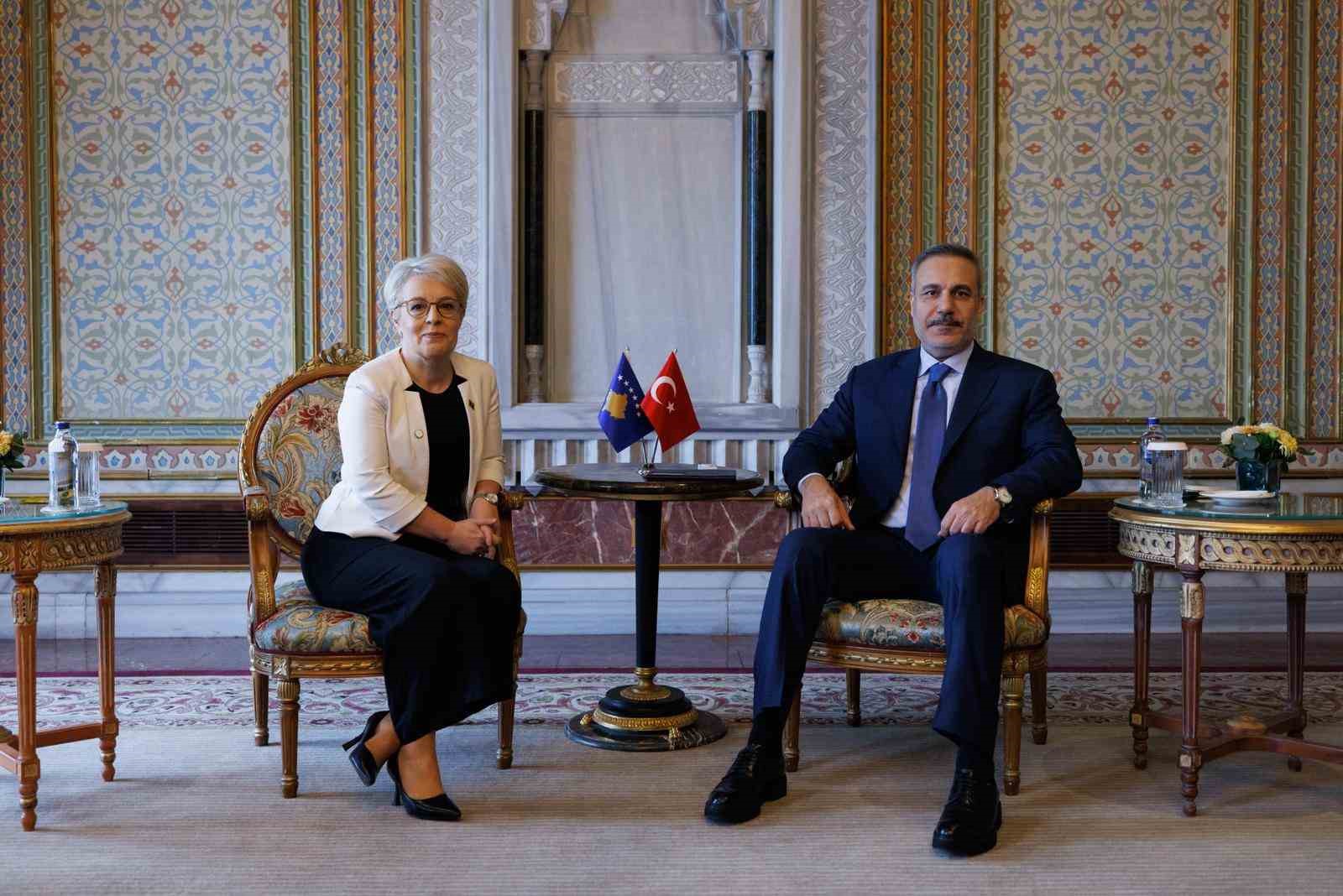 Balkan Barış Platformu’nun ikinci toplantısı İstanbul’da başladı
Balkan Barış Platformu’nun ikinci toplantısı İstanbul’da başladı