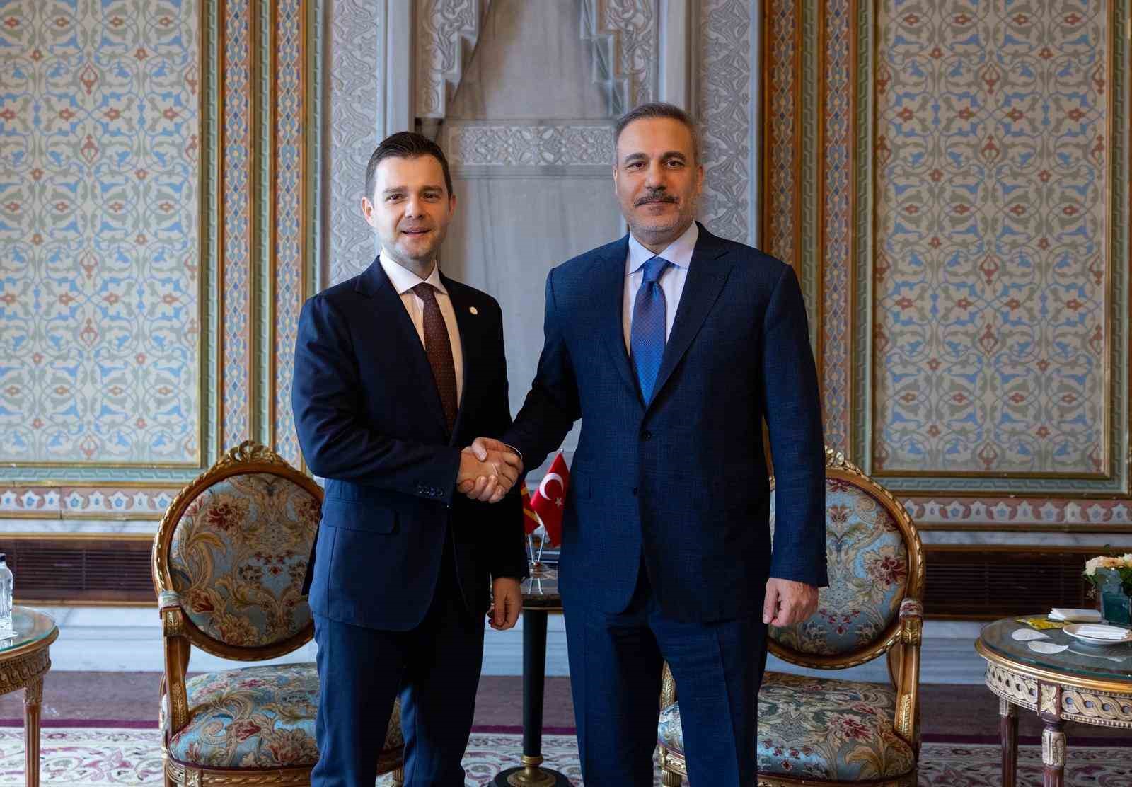 Balkan Barış Platformu’nun ikinci toplantısı İstanbul’da başladı
Balkan Barış Platformu’nun ikinci toplantısı İstanbul’da başladı