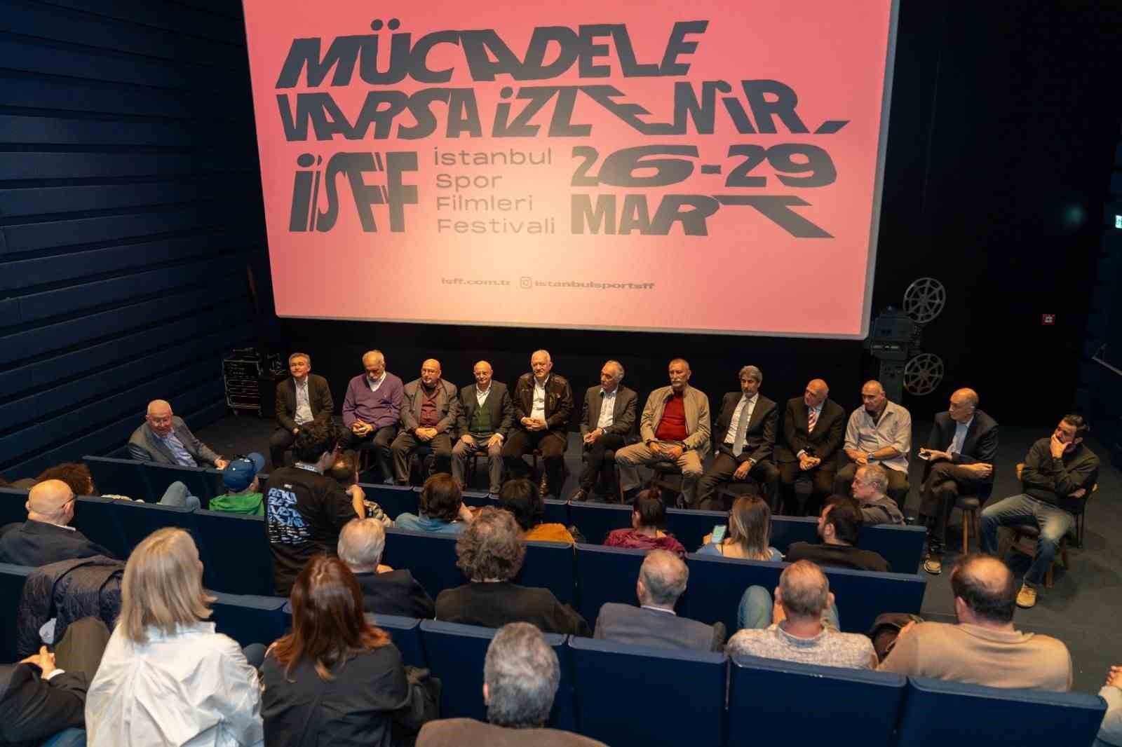 Balkan şampiyonu basketbolcular, 45 yıl sonra film festivalinde bir araya geldi
