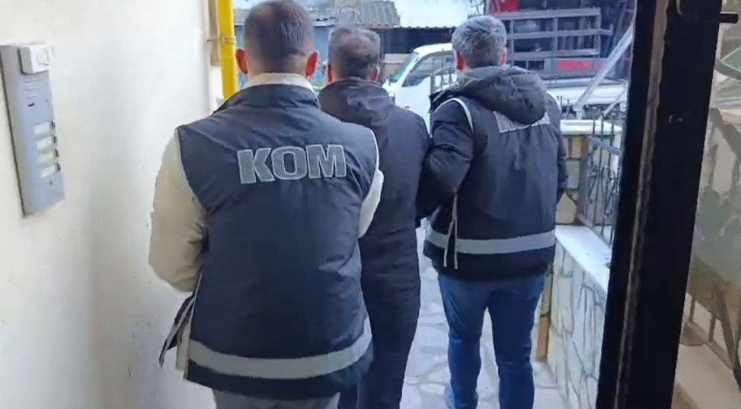 Bandırma merkezli rüşvet ve kişisel veri operasyonunda 7 tutuklama
