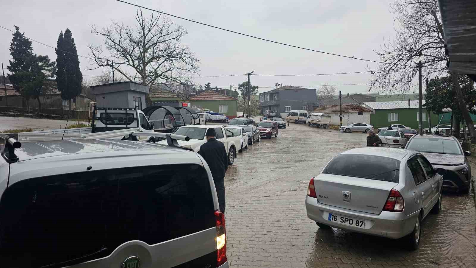 Bandırma’da 72 yıllık gelenek cami içinde sürdürüldü
