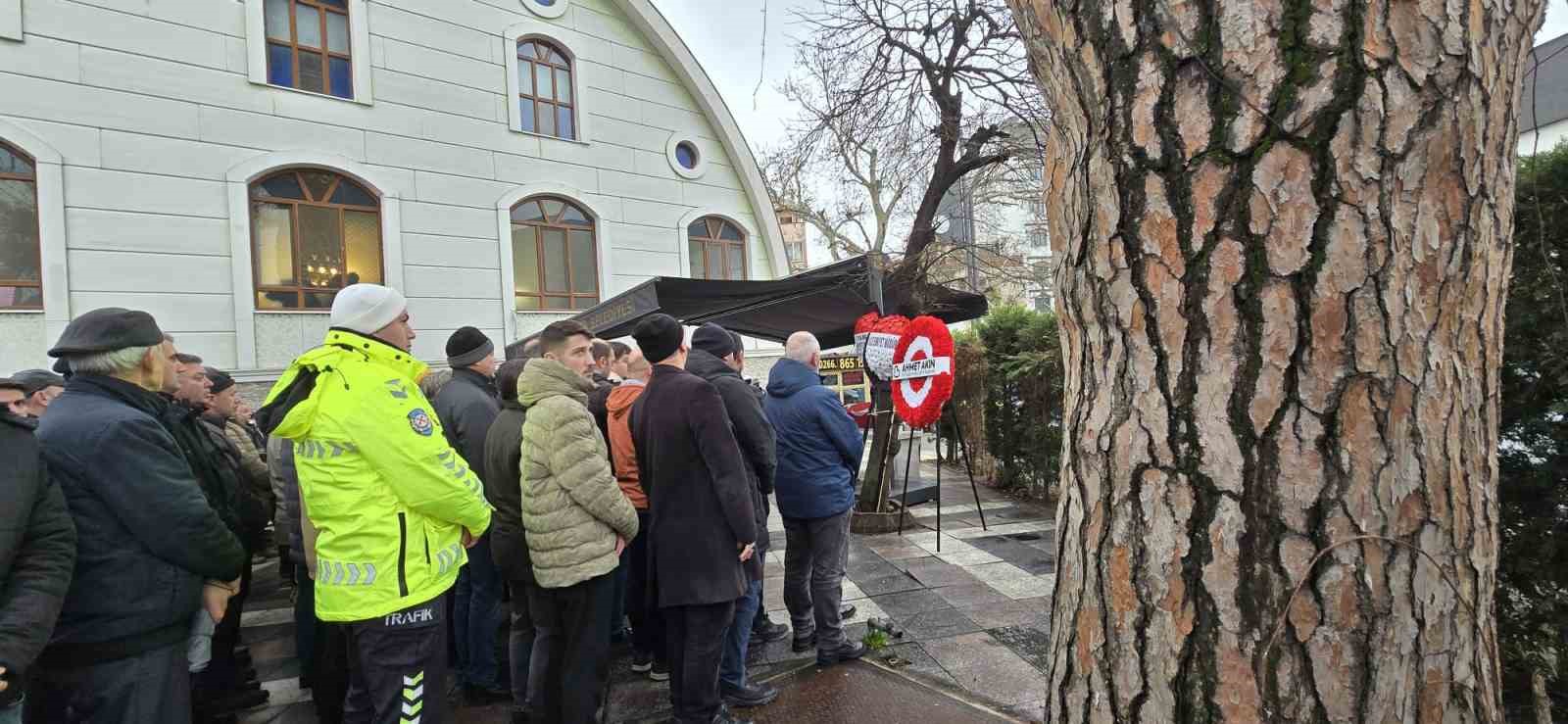Bandırma’da görevli Polis Memuru Murat Saçan son yolculuğuna uğurlandı
