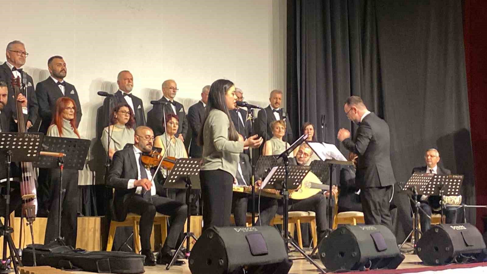 Bandırma’da Türk Sanat Müziği rüzgarı esti
