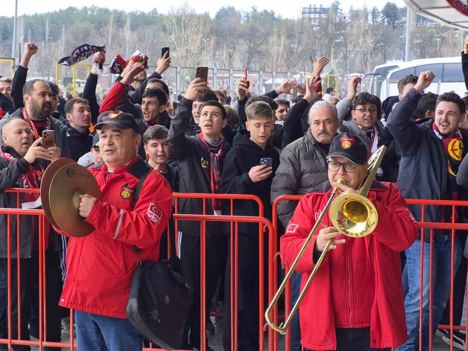 Bando EsEs’in kurucuları, Espana Cani’nin doğuş hikayesini anlattı
