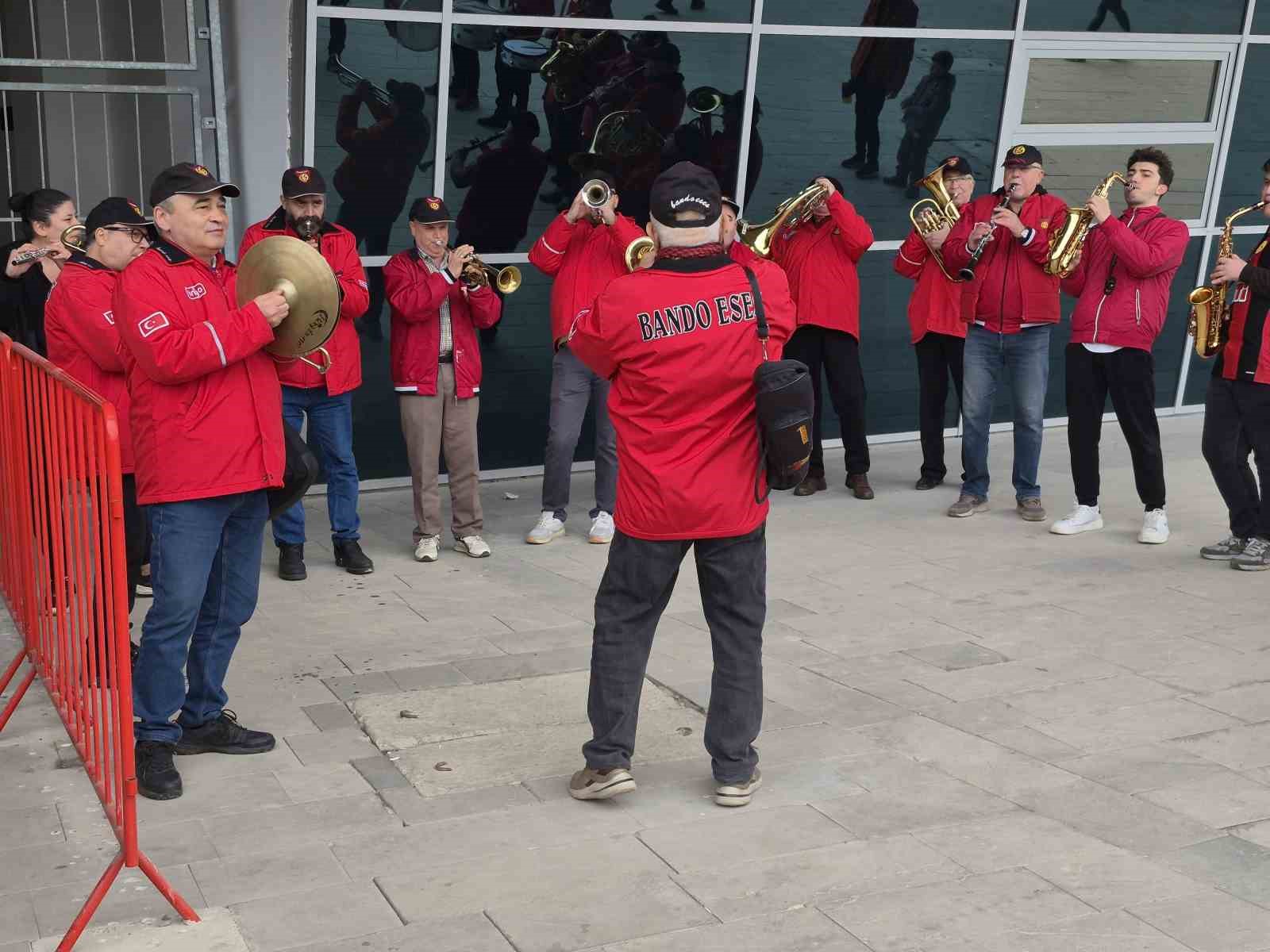 Bando EsEs’in kurucuları, Espana Cani’nin doğuş hikayesini anlattı
