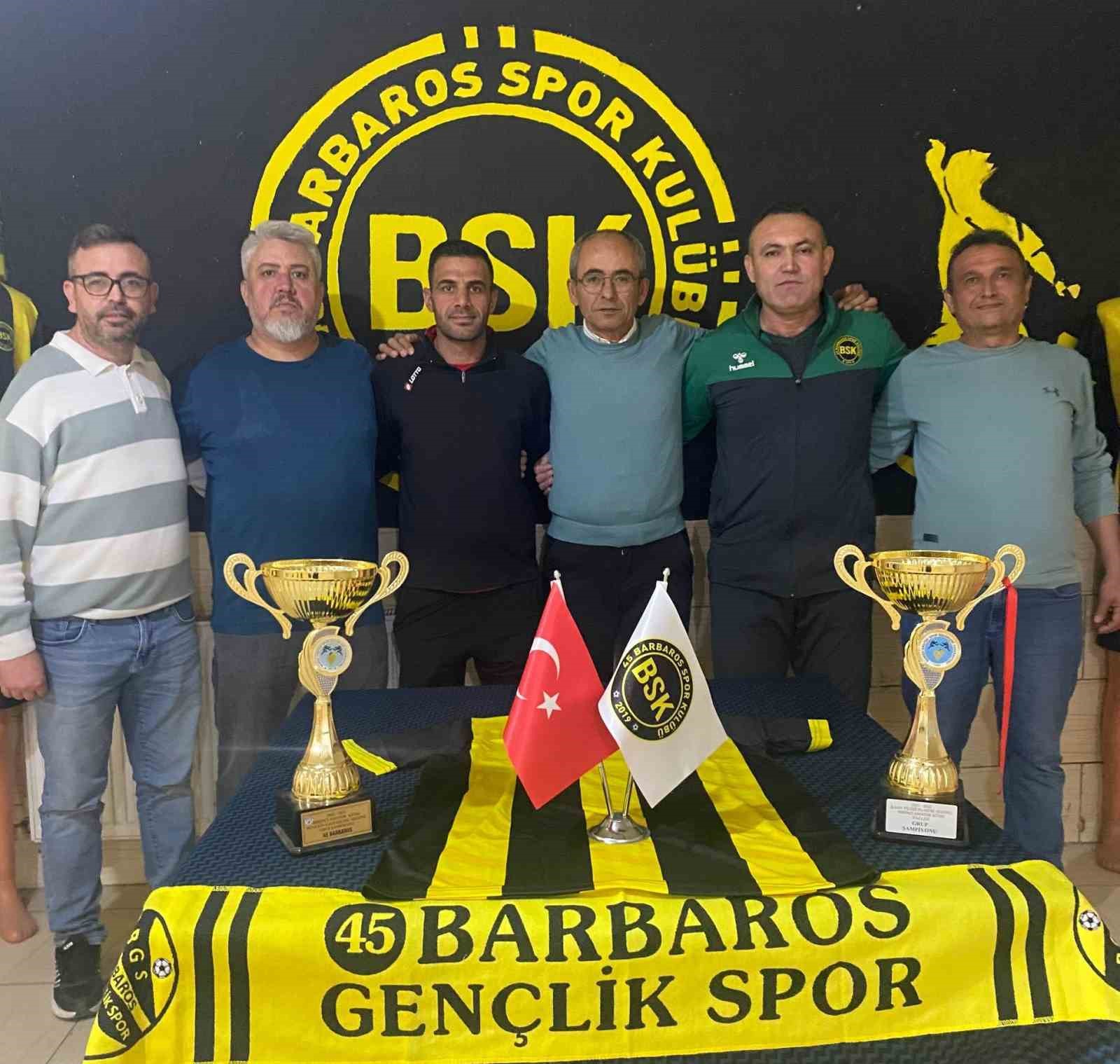 Barbarospor’da Rıdvan Türküler dönemi başladı
Barbarospor’da Rıdvan Türküler dönemi başladı