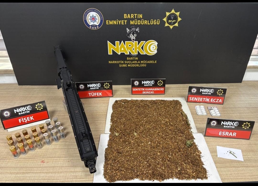 Bartın’da 10 bin adet dolu makaron ele geçirildi
