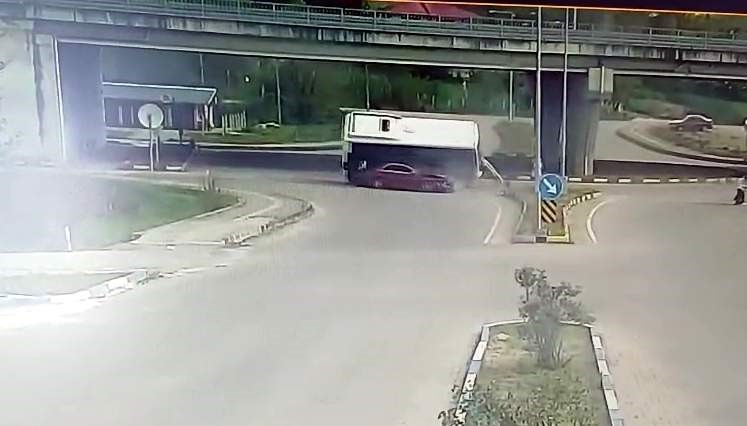 Bartın’da 44 kişinin yaralandığı otobüs kazasının görüntüsü ortaya çıktı

