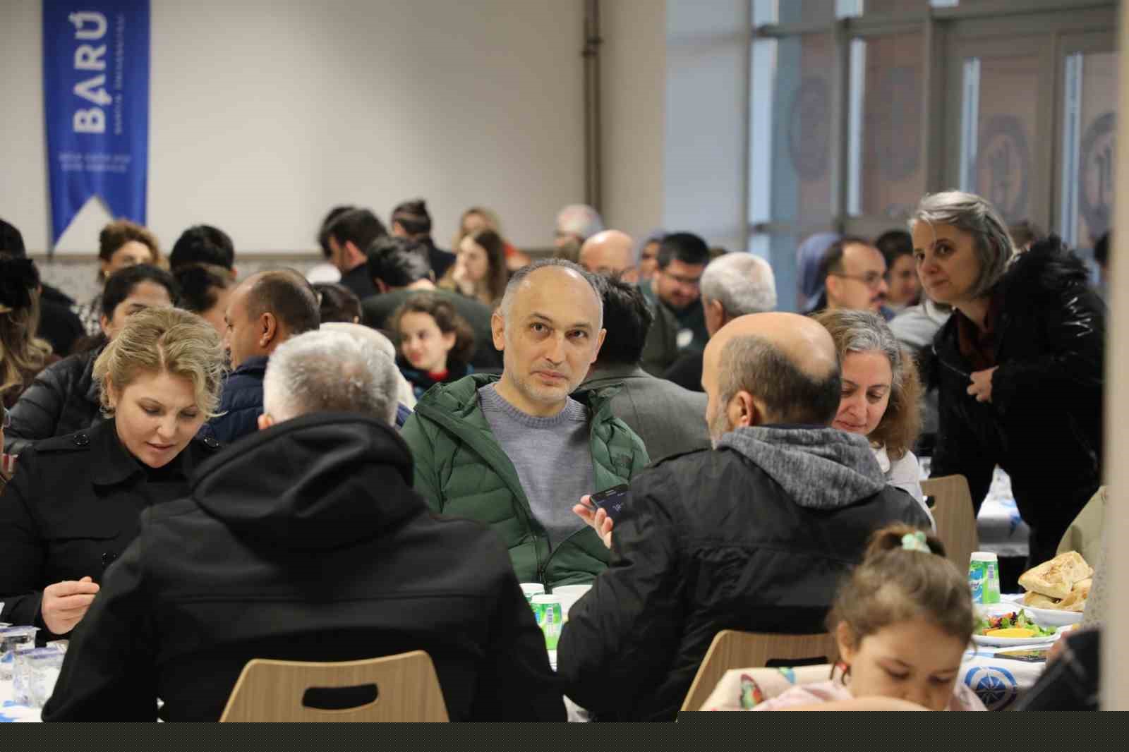 BARÜ ailesi geleneksel iftar programında buluştu
