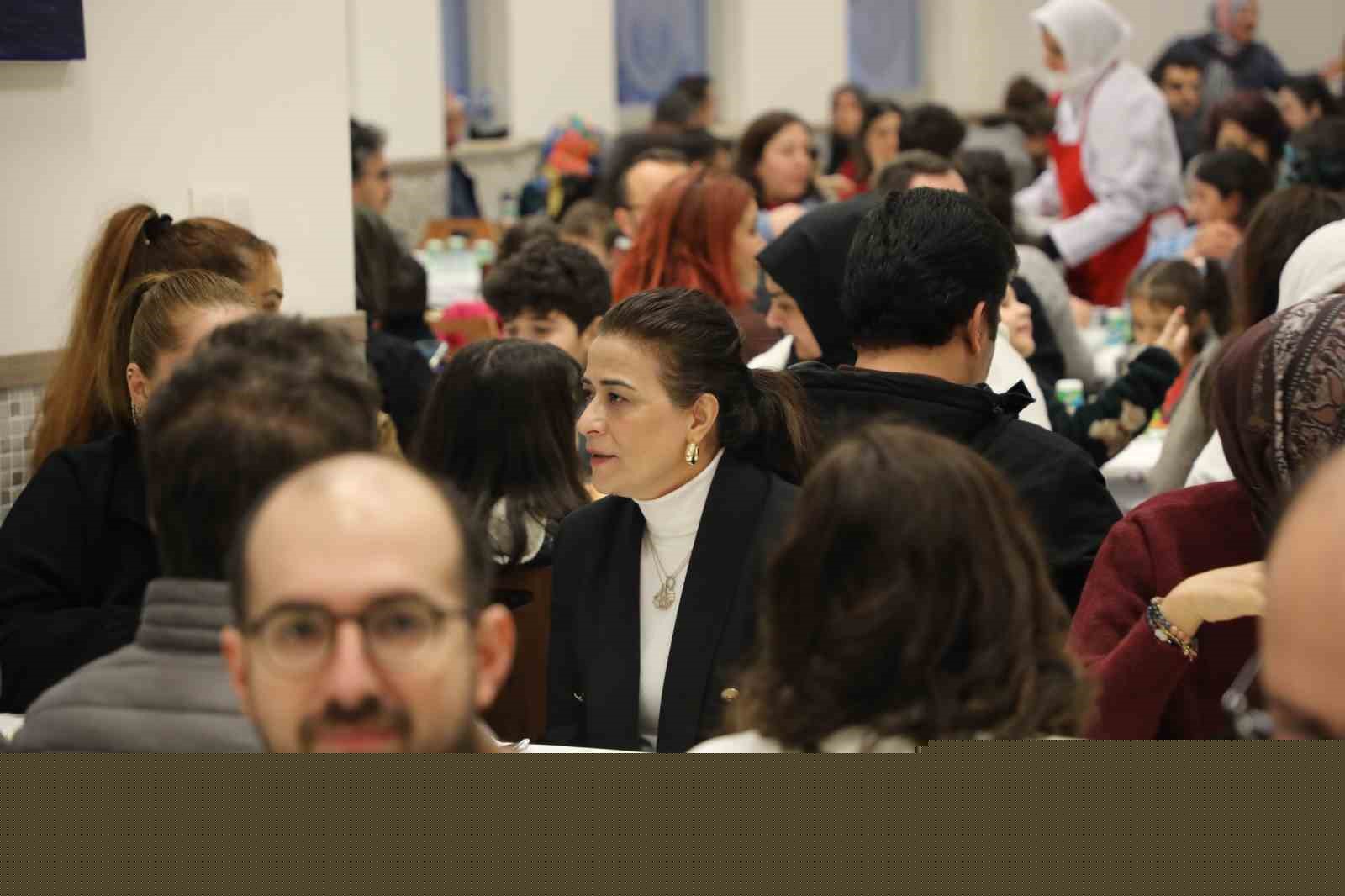 BARÜ ailesi geleneksel iftar programında buluştu
