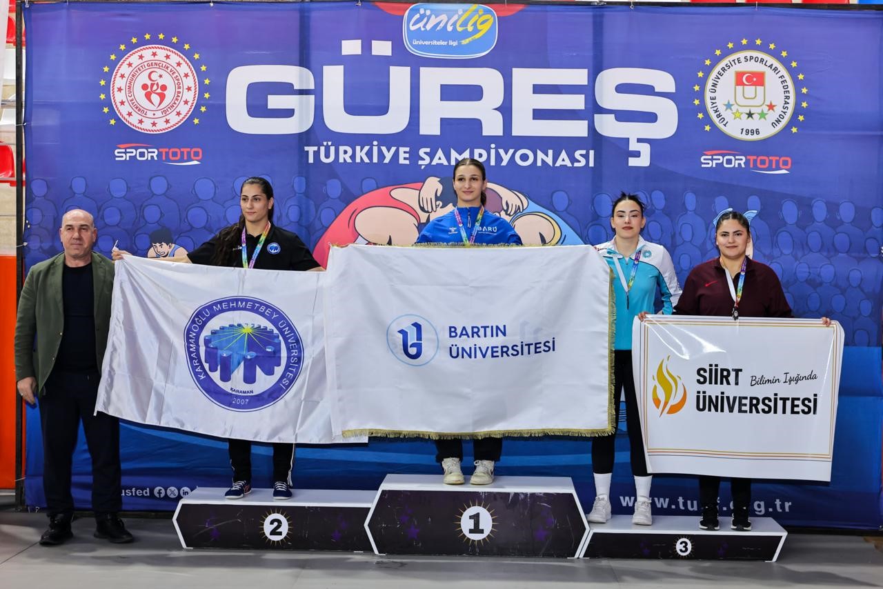 BARÜ’lü güreşçilerden ÜNİLİG’de madalya yağmuru: 16 madalya
BARÜ’lü güreşçilerden ÜNİLİG’de madalya yağmuru: 16 madalya