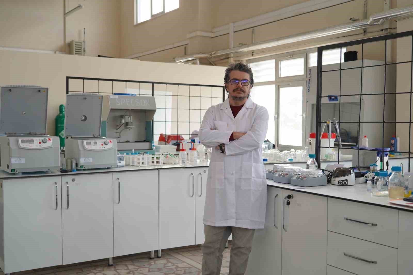 BARÜ’nün TÜBİTAK destekli projesiyle yenilikçi hibrit aerojel malzemeler geliştirilecek
BARÜ’nün TÜBİTAK destekli projesiyle yenilikçi hibrit aerojel malzemeler geliştirilecek