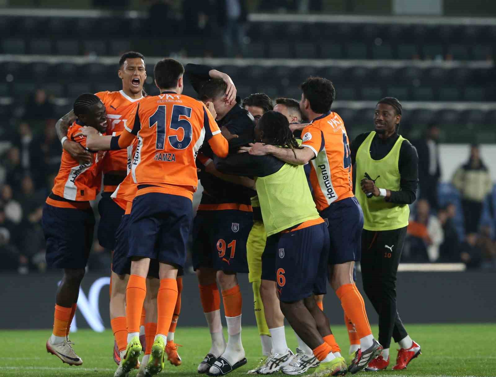 Başakşehir, Avrupa kupalarına katılma hedefini sürdürdü
