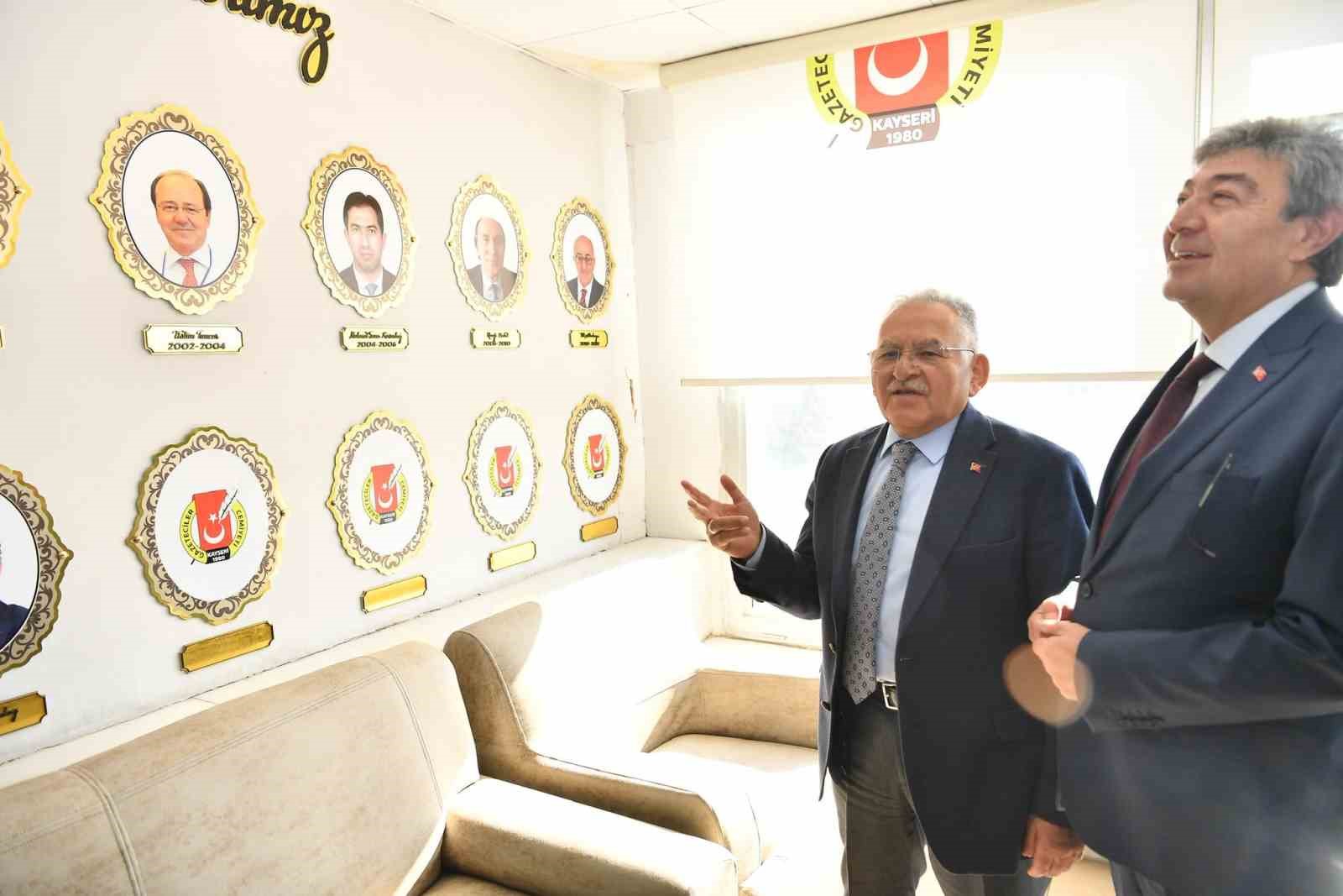 Basın mensuplarının 10 Ocak Çalışan Gazeteciler Günü’nü kutlayan Büyükkılıç: "İyi ki varsınız"
