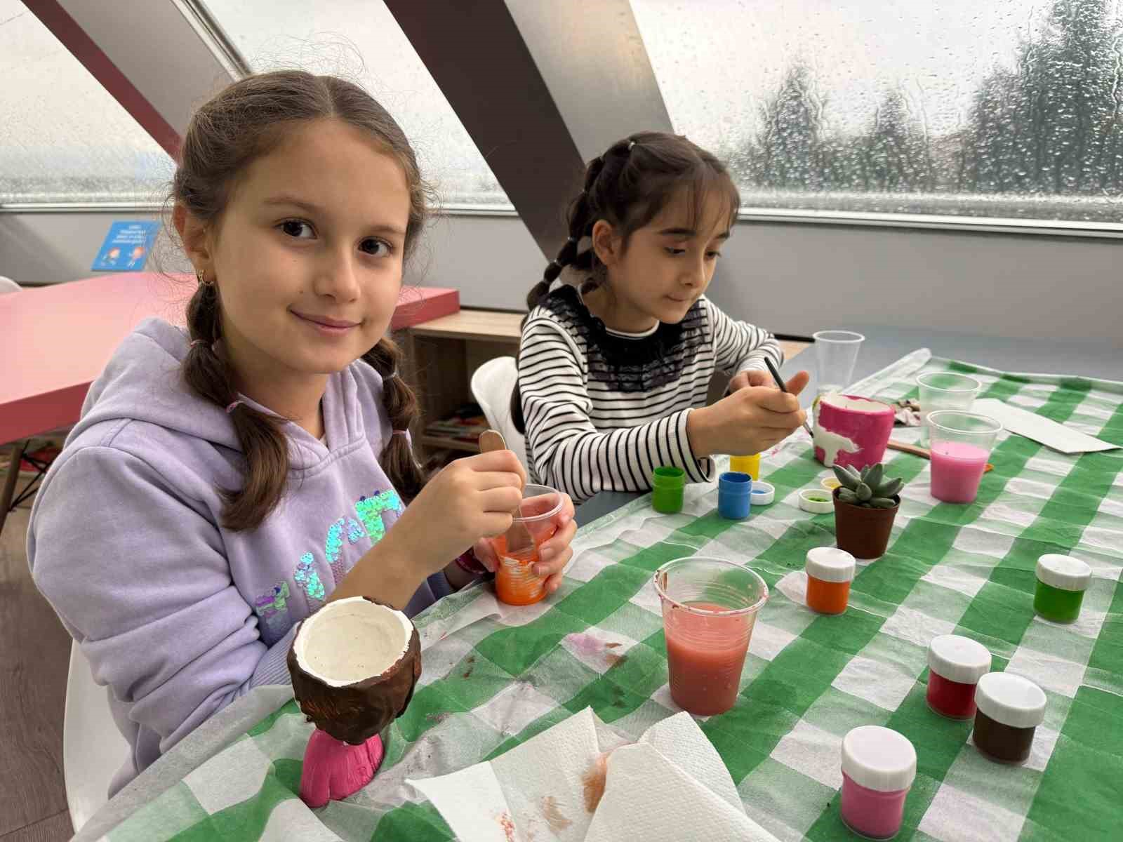 Başiskele’de binlerce gence eğitim ve spor imkanı
