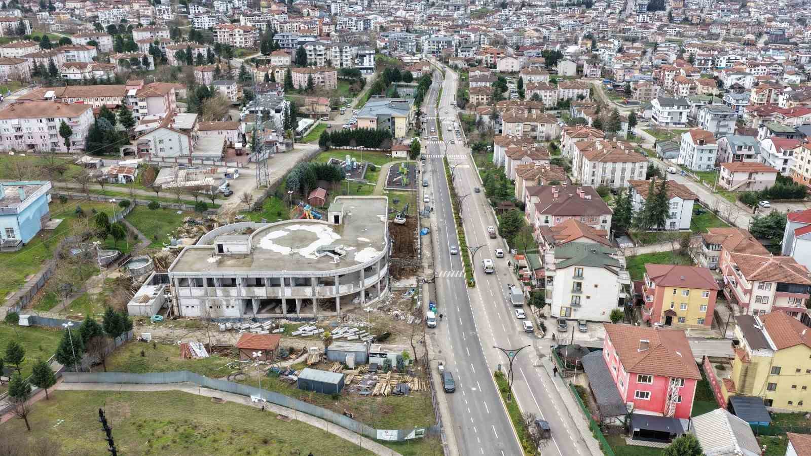 Başiskele’de çocuk kütüphanesi ve oyuncak müzesi inşaatı sürüyor
