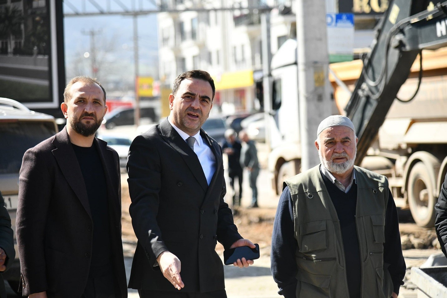 Başiskele’de üstyapı çalışmaları sürüyor
