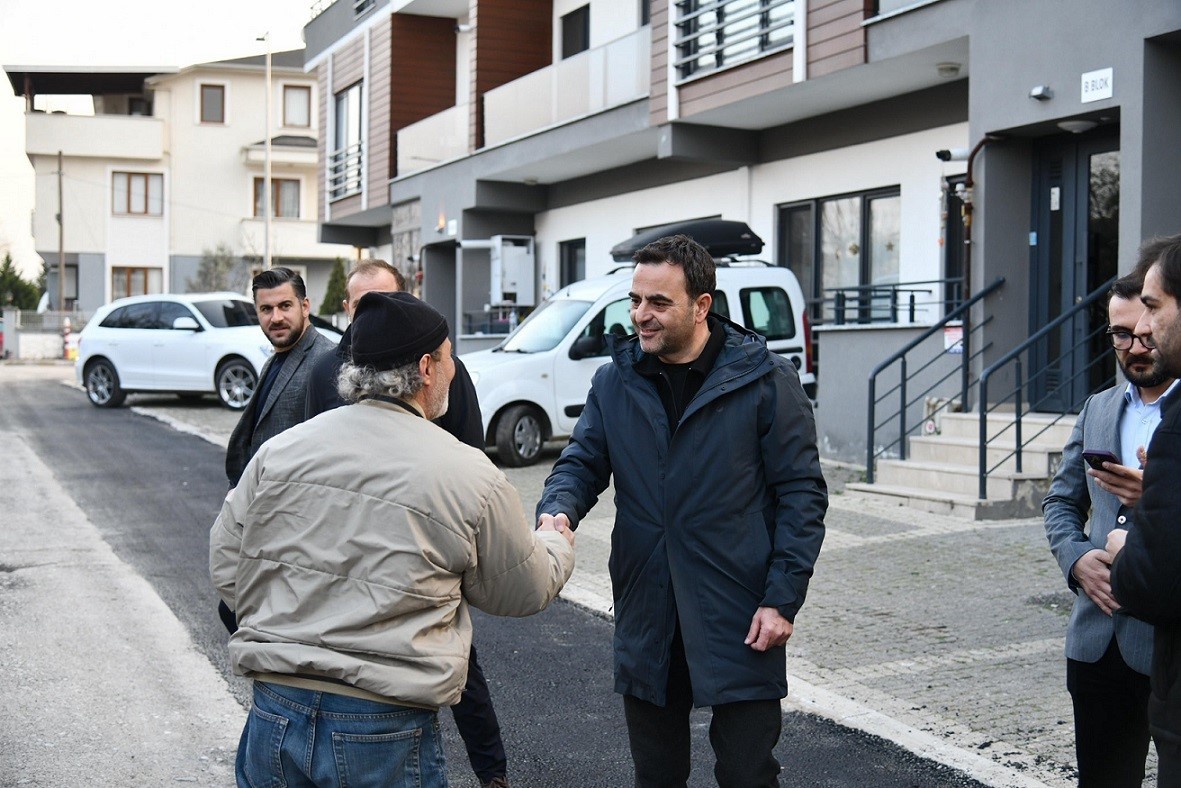 Başiskele’de üstyapı çalışmaları sürüyor
