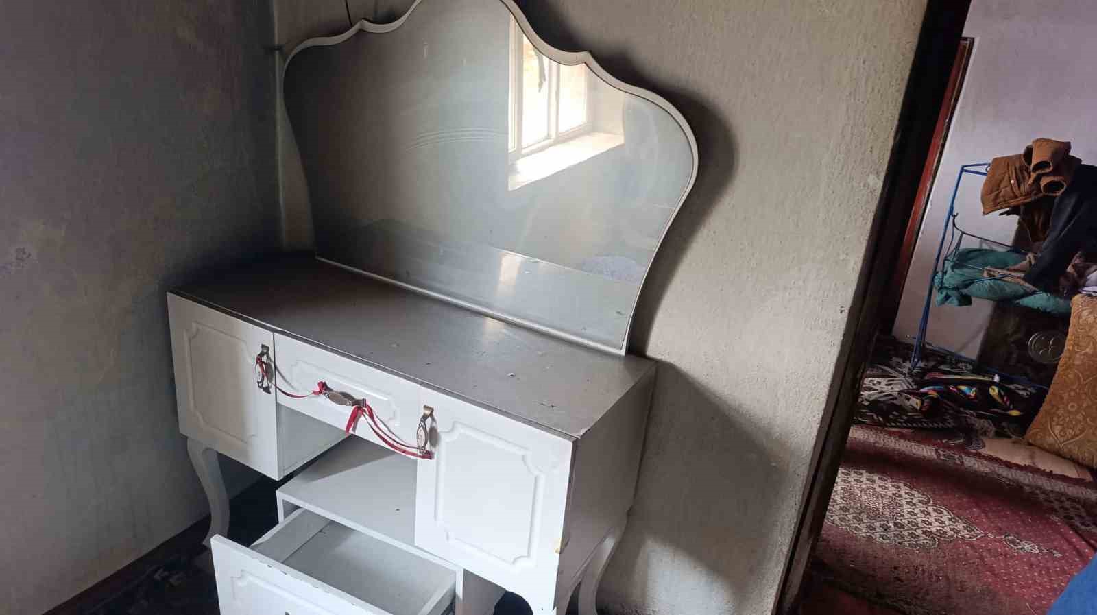 Başkale’de korkutan yangın: 3 çocuk tedavi altına alındı
