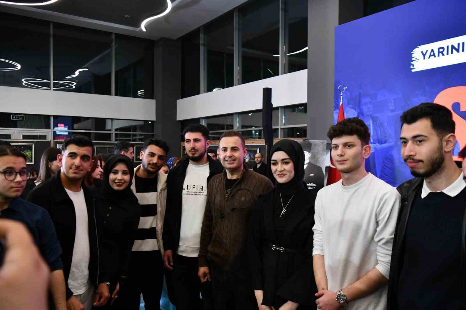 Başkan Ahmet Akın, gençlerle Balıkesir’in yarınını konuştu

