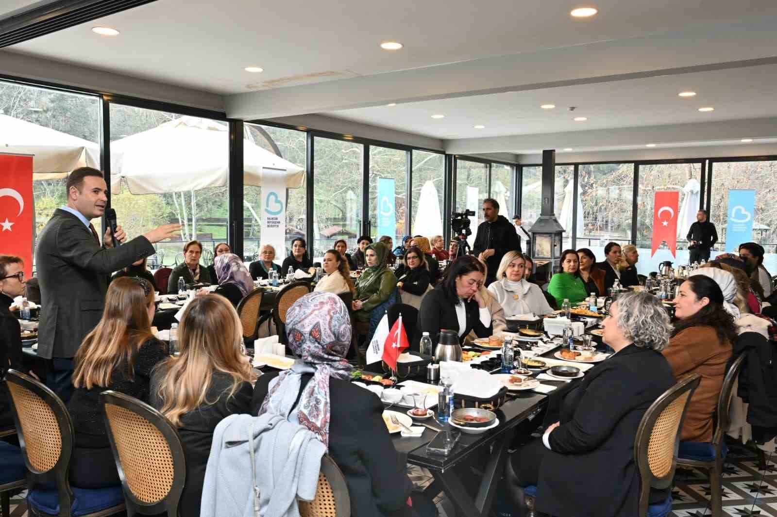 Başkan Ahmet Akın: "Kadın muhtar sayısı artmalı"
