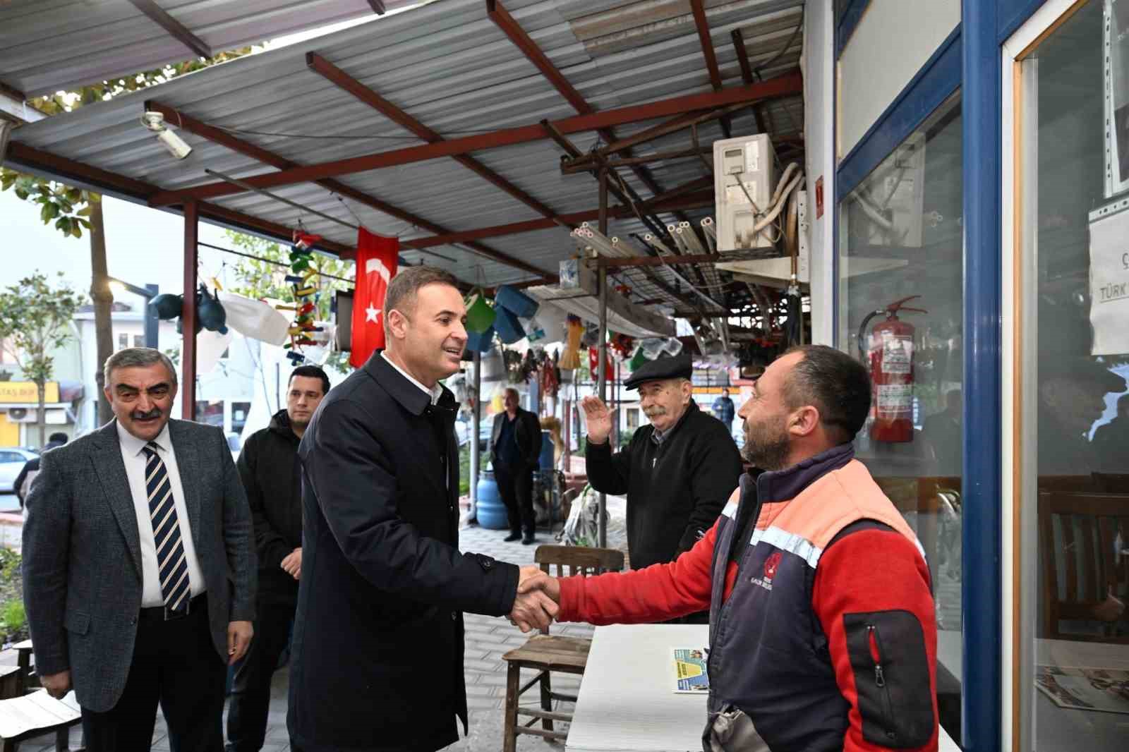 Başkan Akın, Balyalılar ile iftarın bereketini paylaştı

