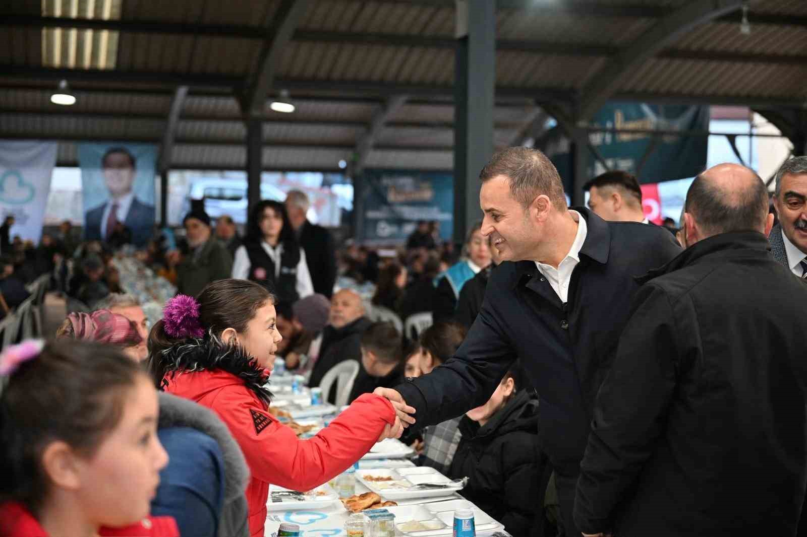 Başkan Akın, Balyalılar ile iftarın bereketini paylaştı
