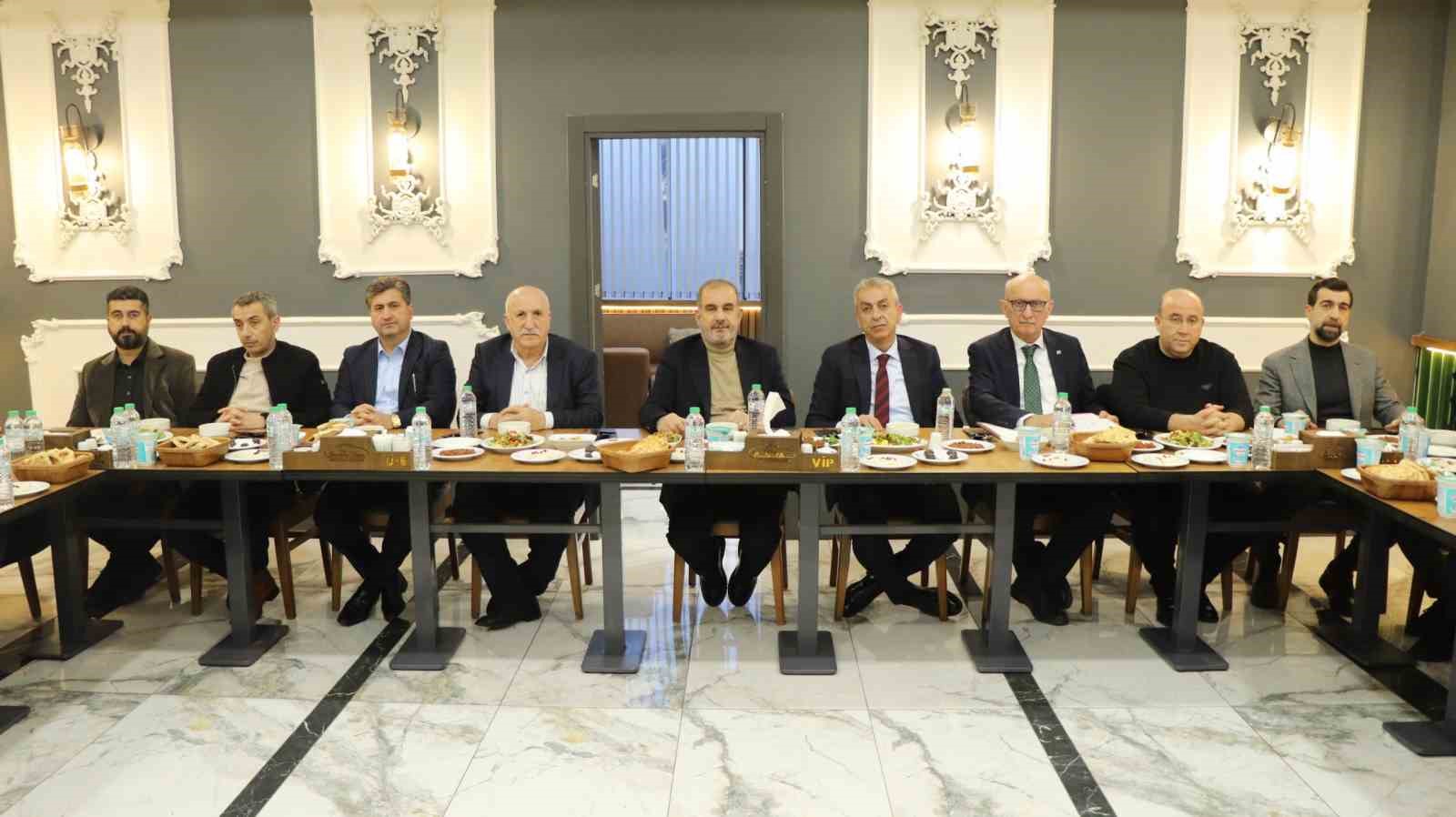 Başkan Alan: "Elazığ’ımızı her geçen gün daha da ileriye taşıyacağız"
Başkan Alan: "Elazığ’ımızı her geçen gün daha da ileriye taşıyacağız"