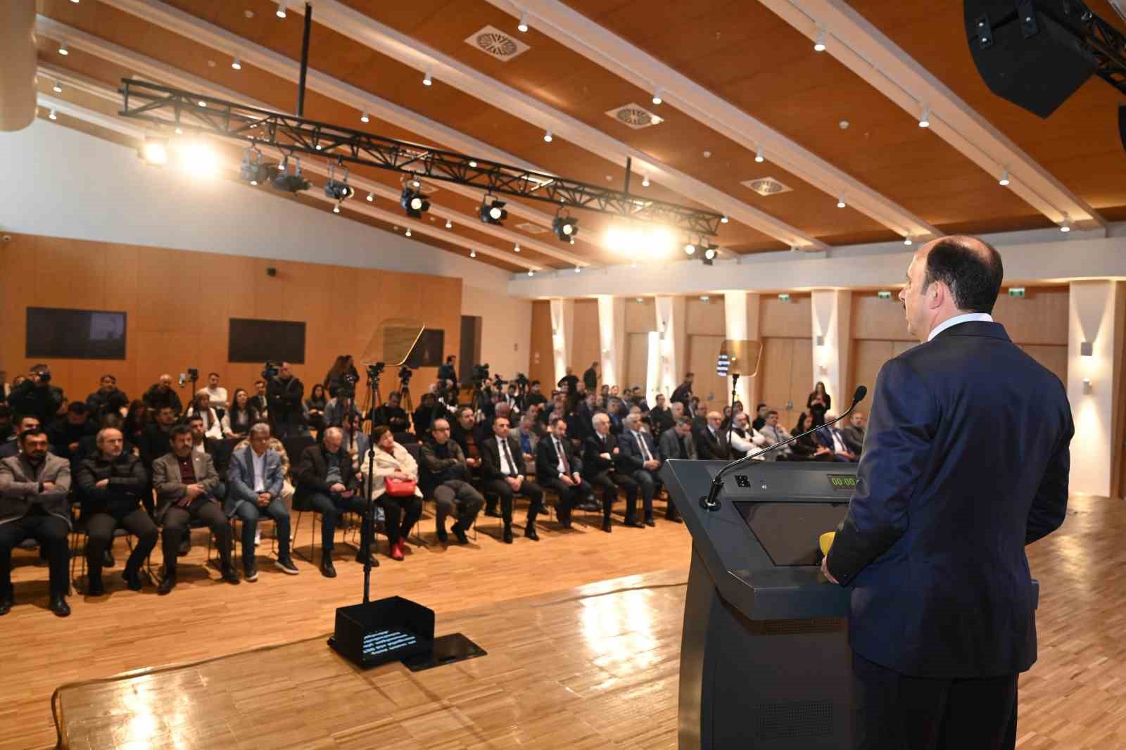 Başkan Altay: "Konya’mızın bereketli topraklarını hep birlikte daha güçlü yarınlara taşımaya devam edeceğiz"
Başkan Altay: "Konya’mızın bereketli topraklarını hep birlikte daha güçlü yarınlara taşımaya devam edeceğiz"