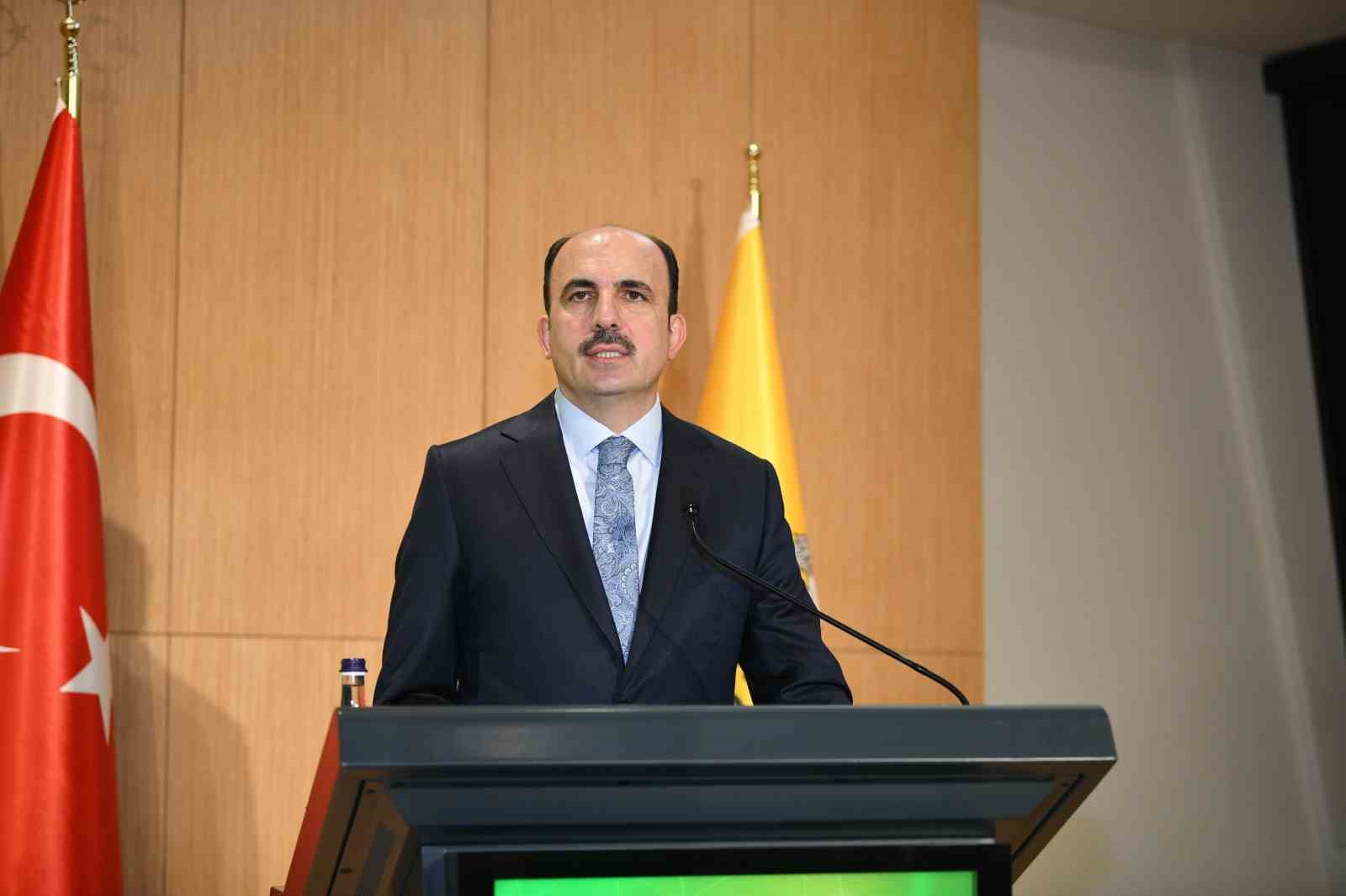 Başkan Altay: "Konya’mızın bereketli topraklarını hep birlikte daha güçlü yarınlara taşımaya devam edeceğiz"
Başkan Altay: "Konya’mızın bereketli topraklarını hep birlikte daha güçlü yarınlara taşımaya devam edeceğiz"