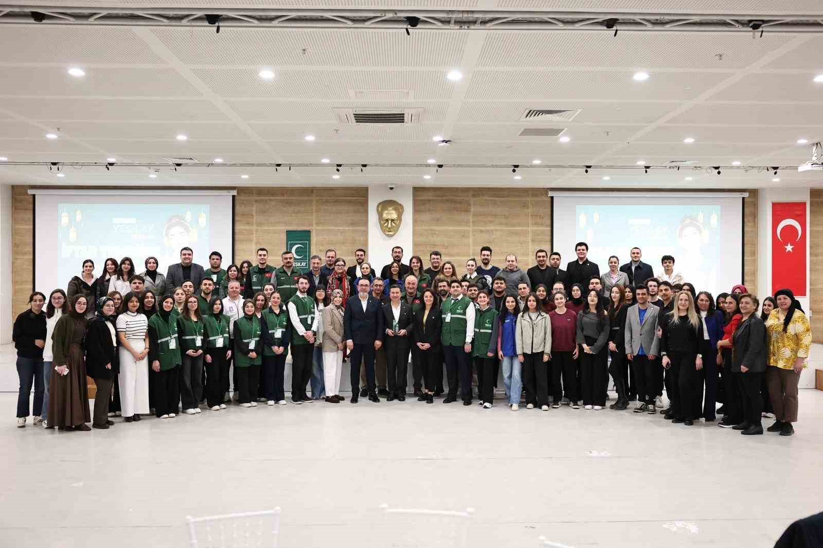 Başkan Aras: "Ata mirası kurumlarımıza sahip çıkmamız gerekir"
